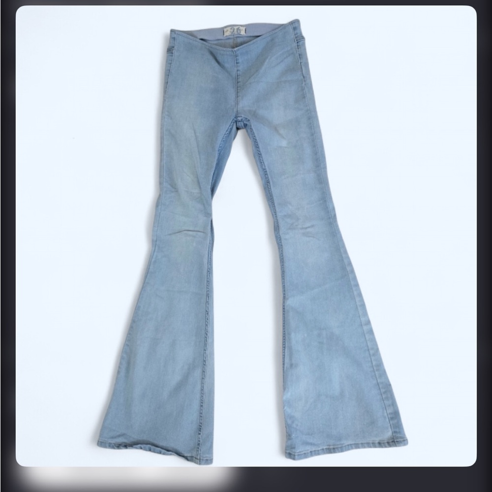 Free People We The Free Penny Pull On Flare Jeans Size 28 Low Rise Bell Bottom - Picture 3 of 5